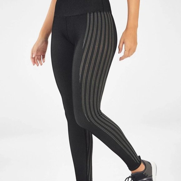 Fabletics Pants - Fabletics Seamless High Waisted Statement Legging Women's Size Small H13528